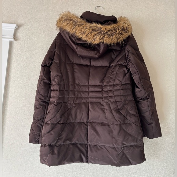 Vintage St. John's Bay Dark Brown Puffer Coat with Faux Fur Size Medium - Picture 4 of 6